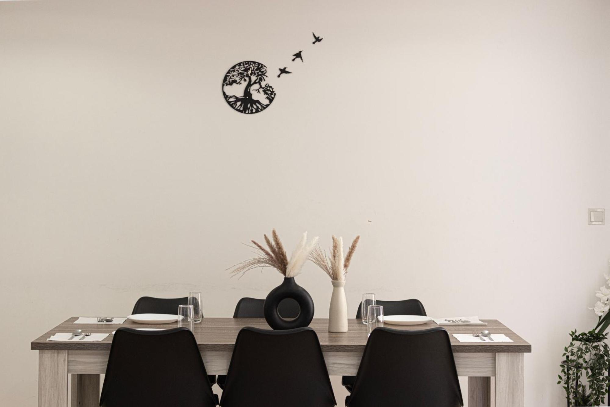 Moonlight Hostel Jbr - 2Min Walk To Jbr Beach - Gym - 2Min Metro Station - Poll Dubai Exteriör bild