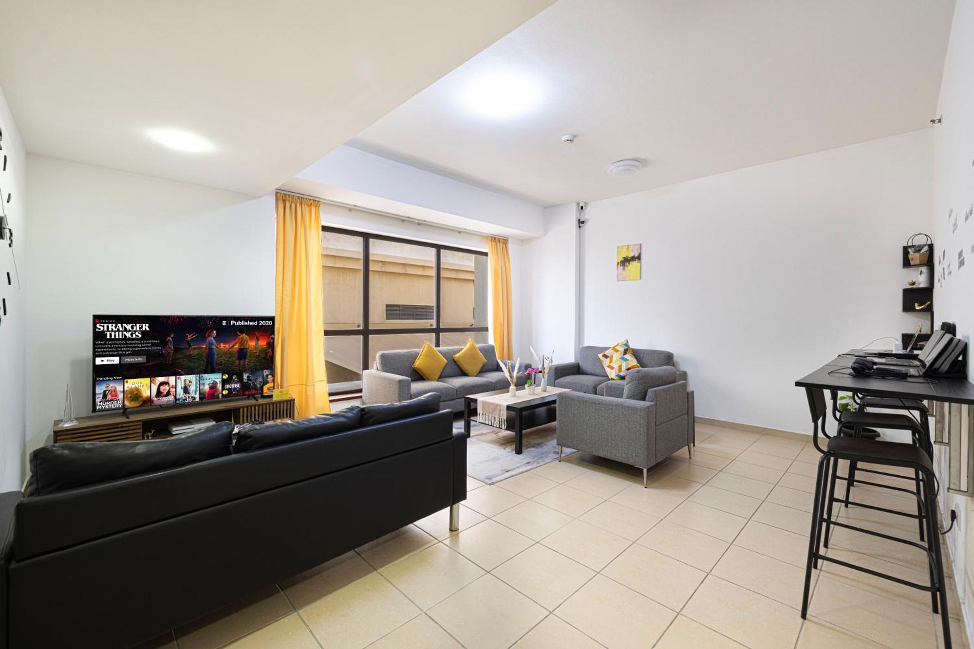 Moonlight Hostel Jbr - 2Min Walk To Jbr Beach - Gym - 2Min Metro Station - Poll Dubai Exteriör bild